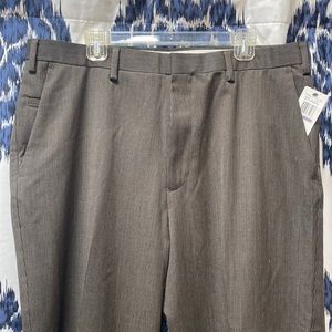 NWT- Nautica Men’s dress pants. Size 38 x 30 Brown and Black houndstooth